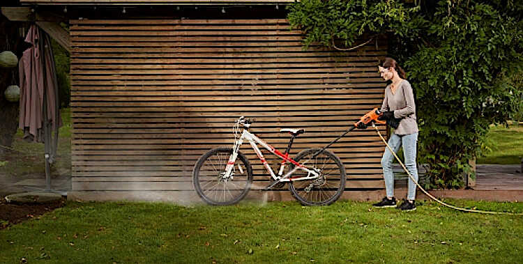 Cleaning by Battery Washer 18V 2Ah BCPC18B-XJ